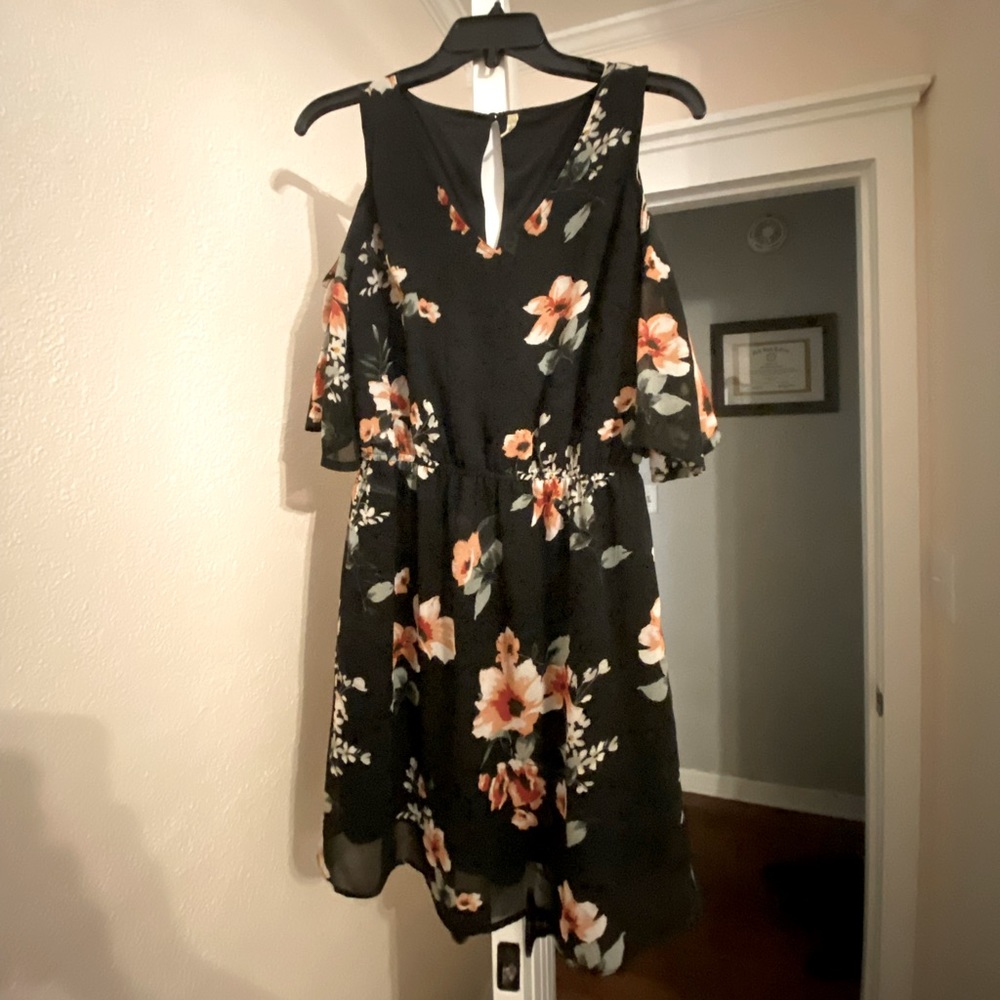 Black floral dress. Boutique.